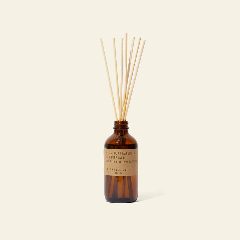 PF Candle Co. 3.5盎司藤条香薰 - 奥海薰衣草