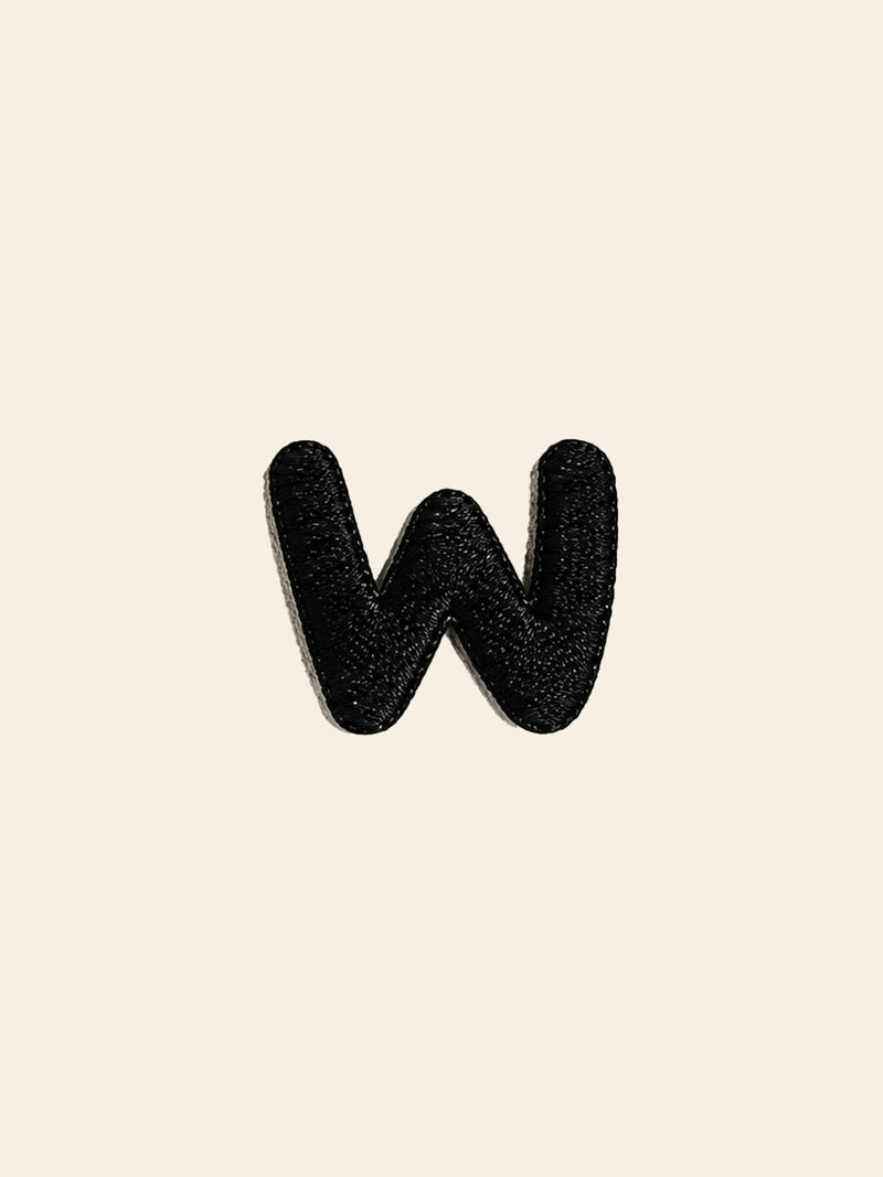 Stacked Store 字母 W 贴布