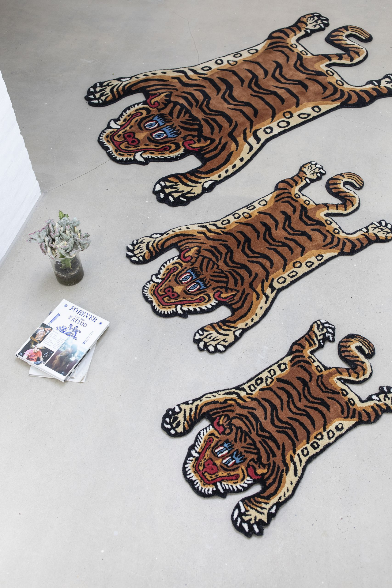 RUGS & FLOOR MATS