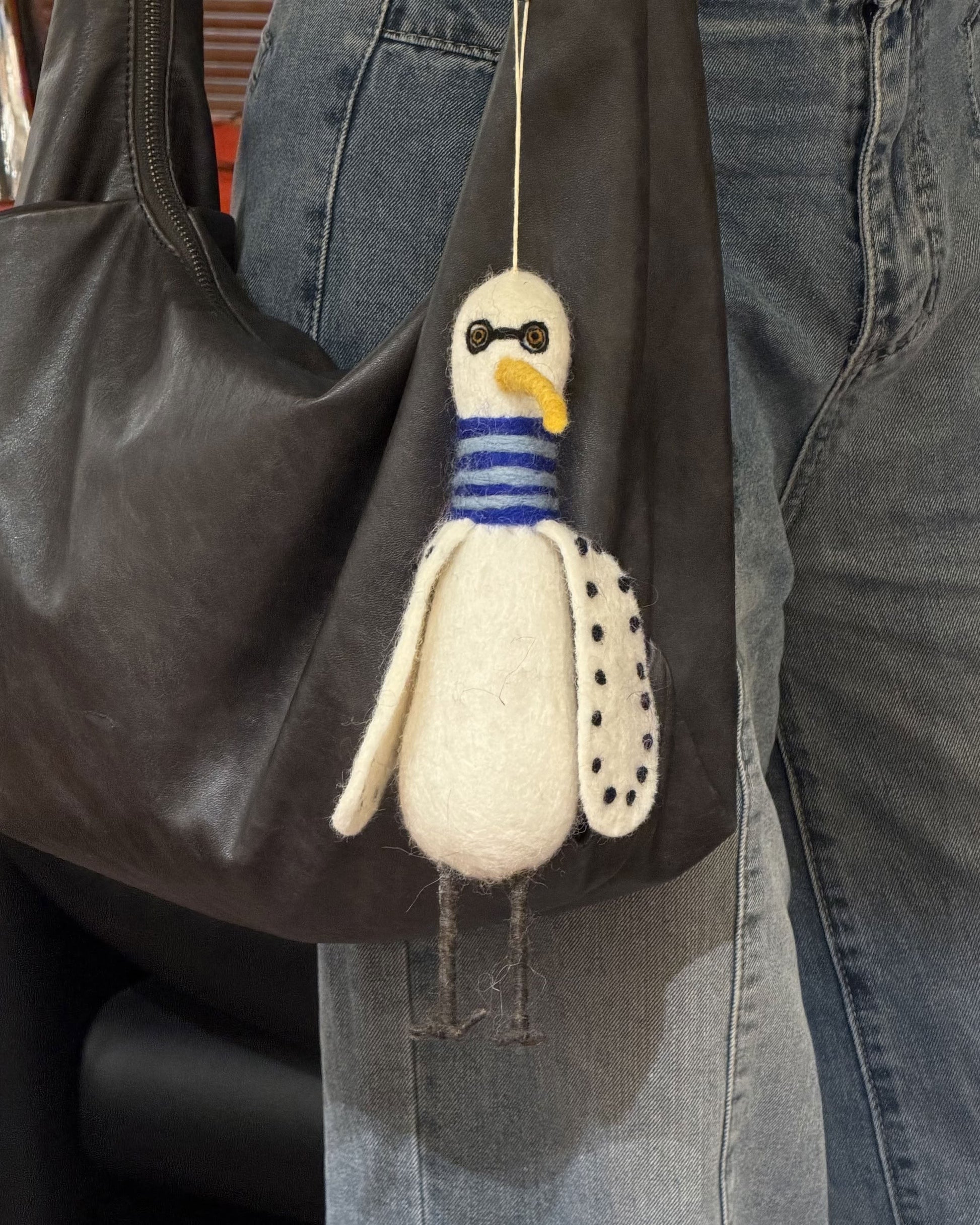 Aveva Design Funky Birds L White