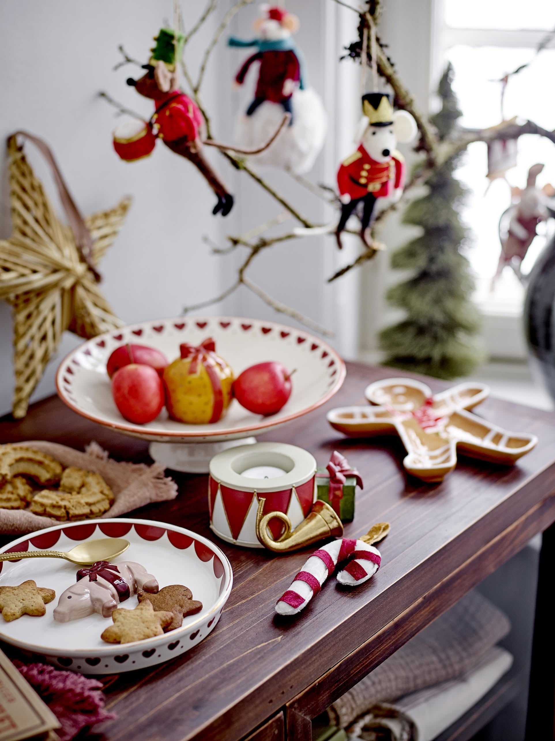 Bloomingville Ginnie Gingerbread Man Serving Plate - Brown