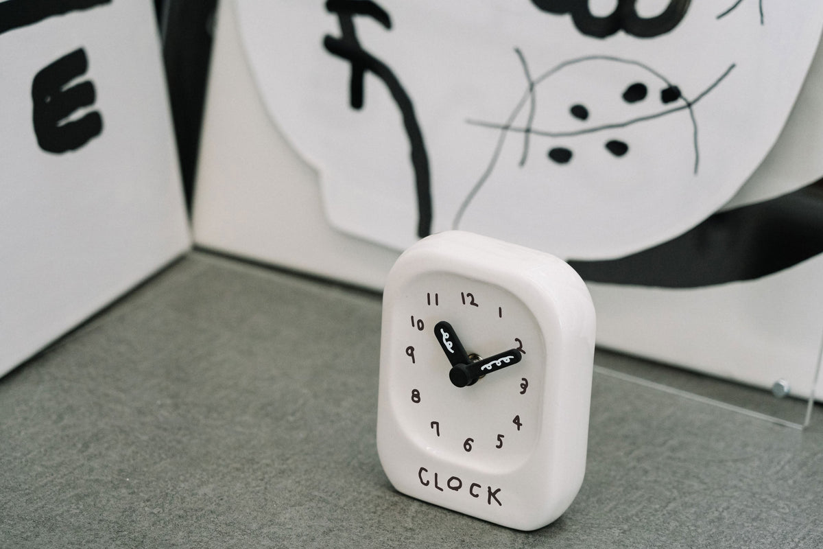 Bmix Studio x INAP Edition Ceramic Desk Clock 02 Black Hands