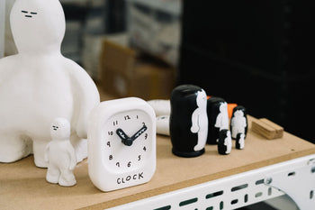 Bmix Studio x INAP Edition Ceramic Desk Clock 02 Black Hands