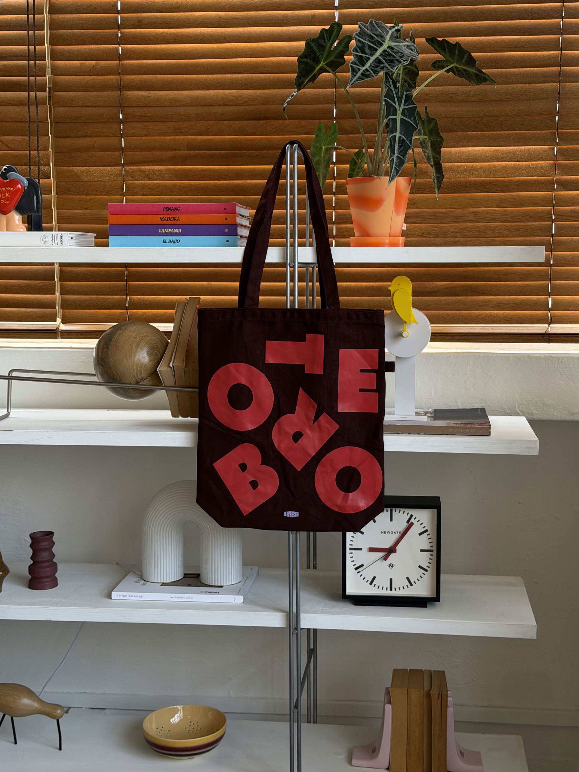 Botero Typography Tote Bag Burgundy/Red