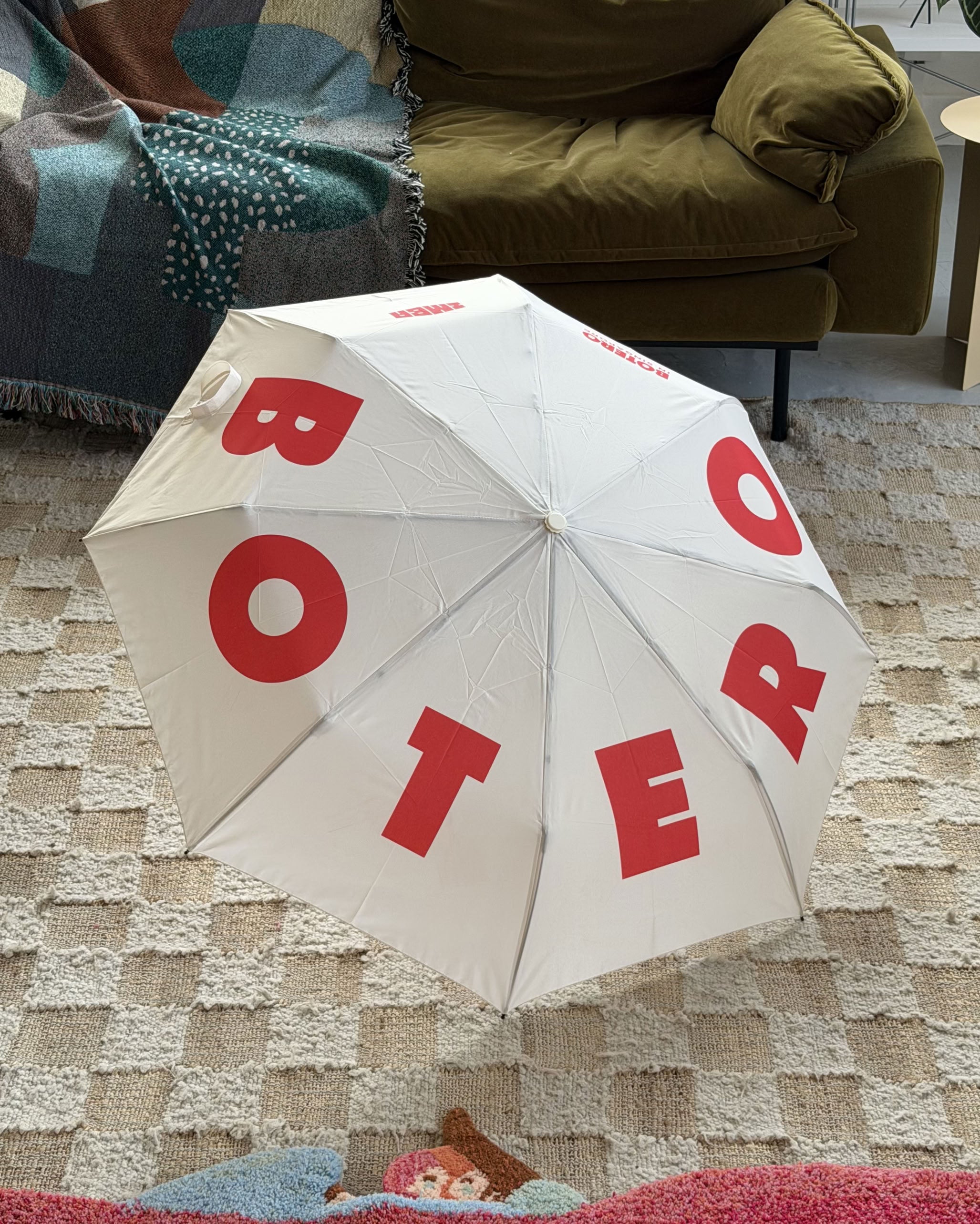 Botero Typography Umbrella - White/Red