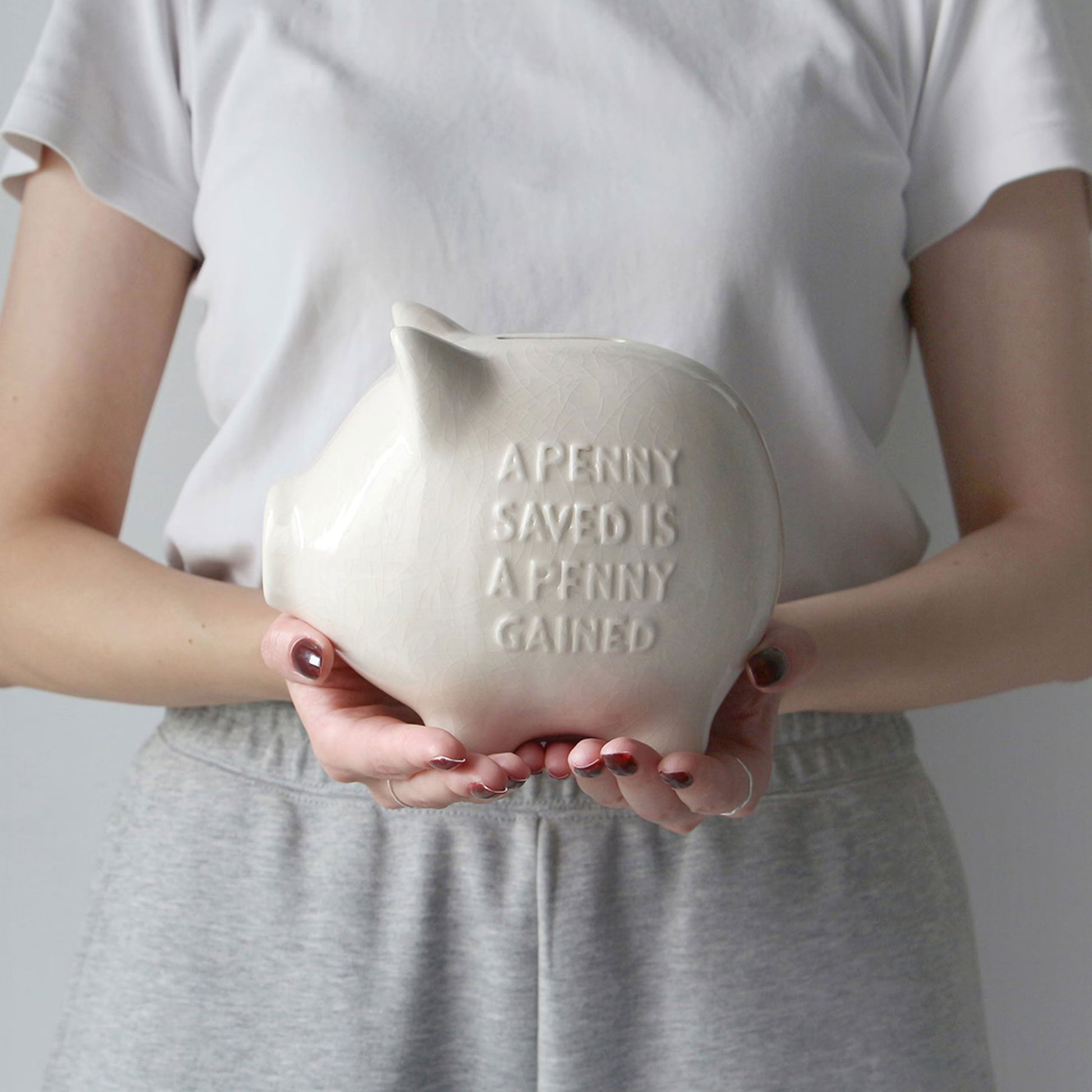 DETAIL Crackle Piggy Bank