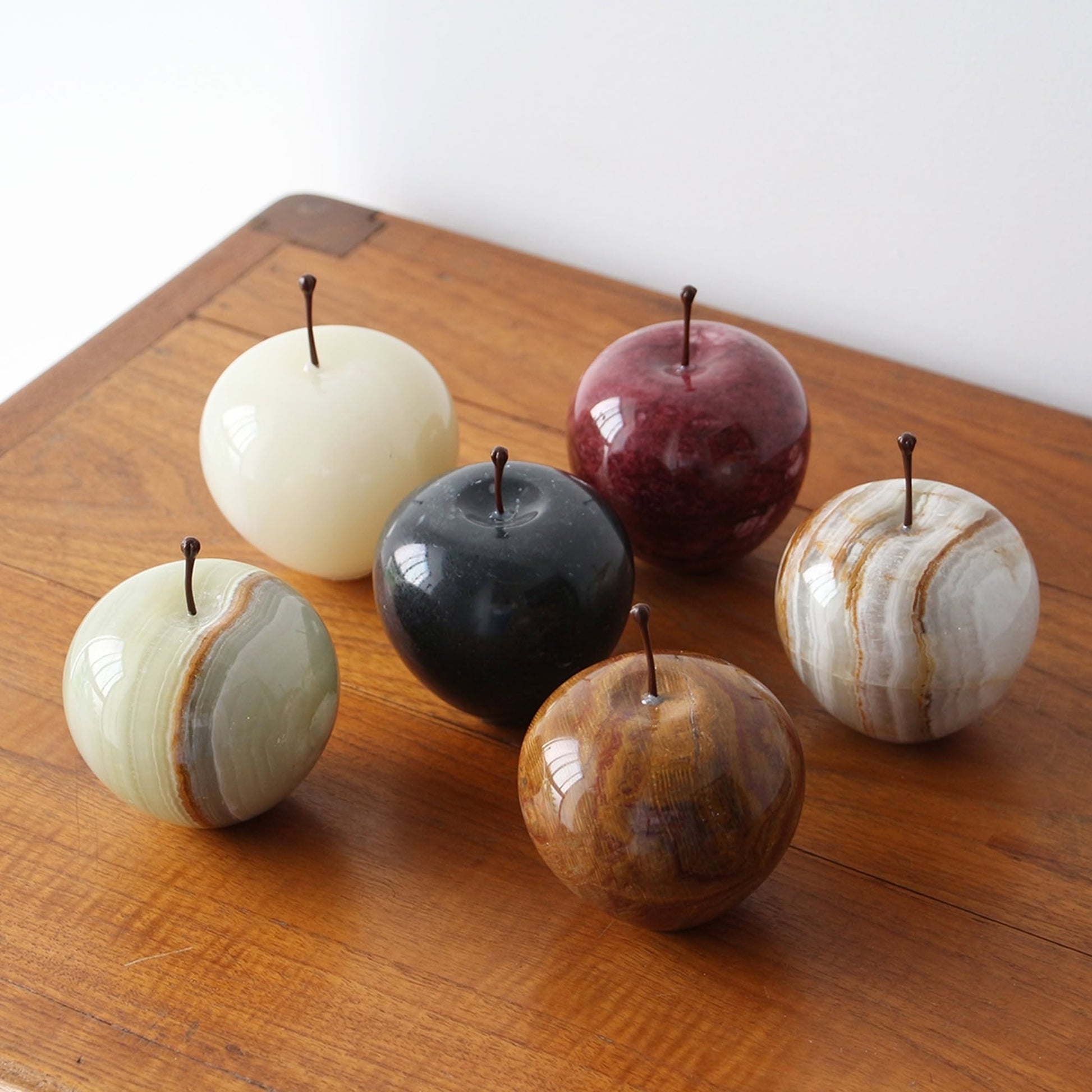 DETAIL Marble Apple Large Red