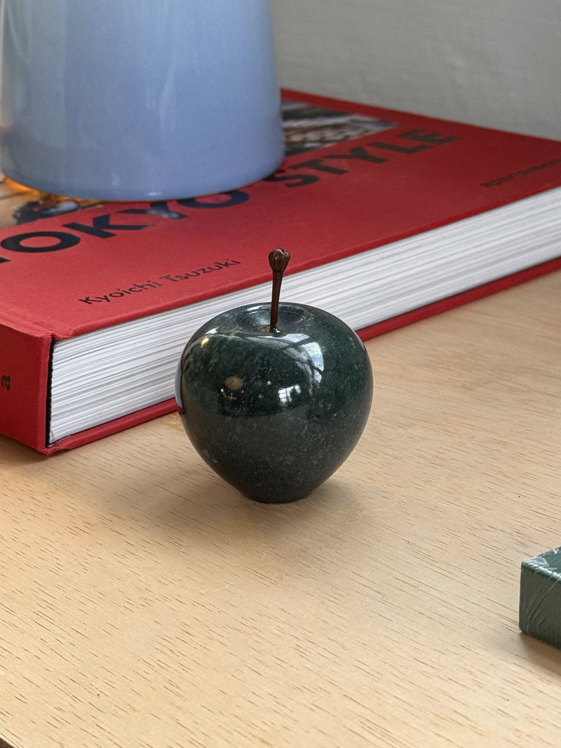 DETAIL Marble Apple Small