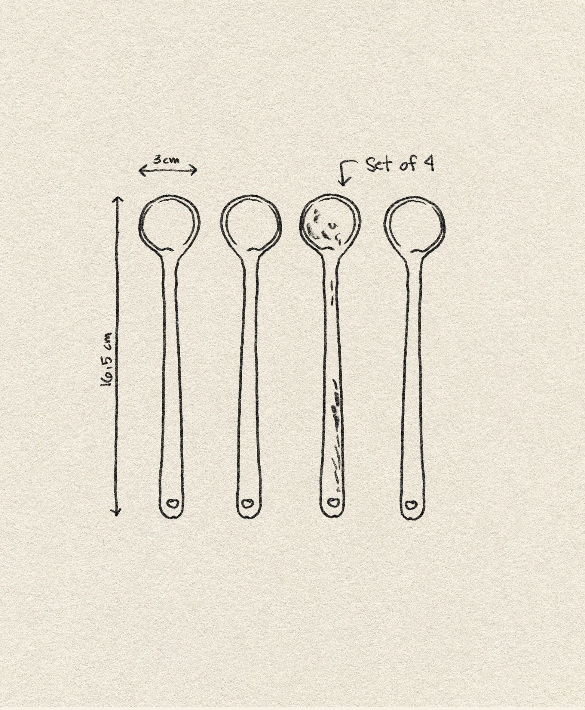 A minimal line drawing shows four identical HKLIVING 70s Ceramics Spoons L (16.5 x 3 cm) arranged vertically as a set of 4, against a plain light beige background.