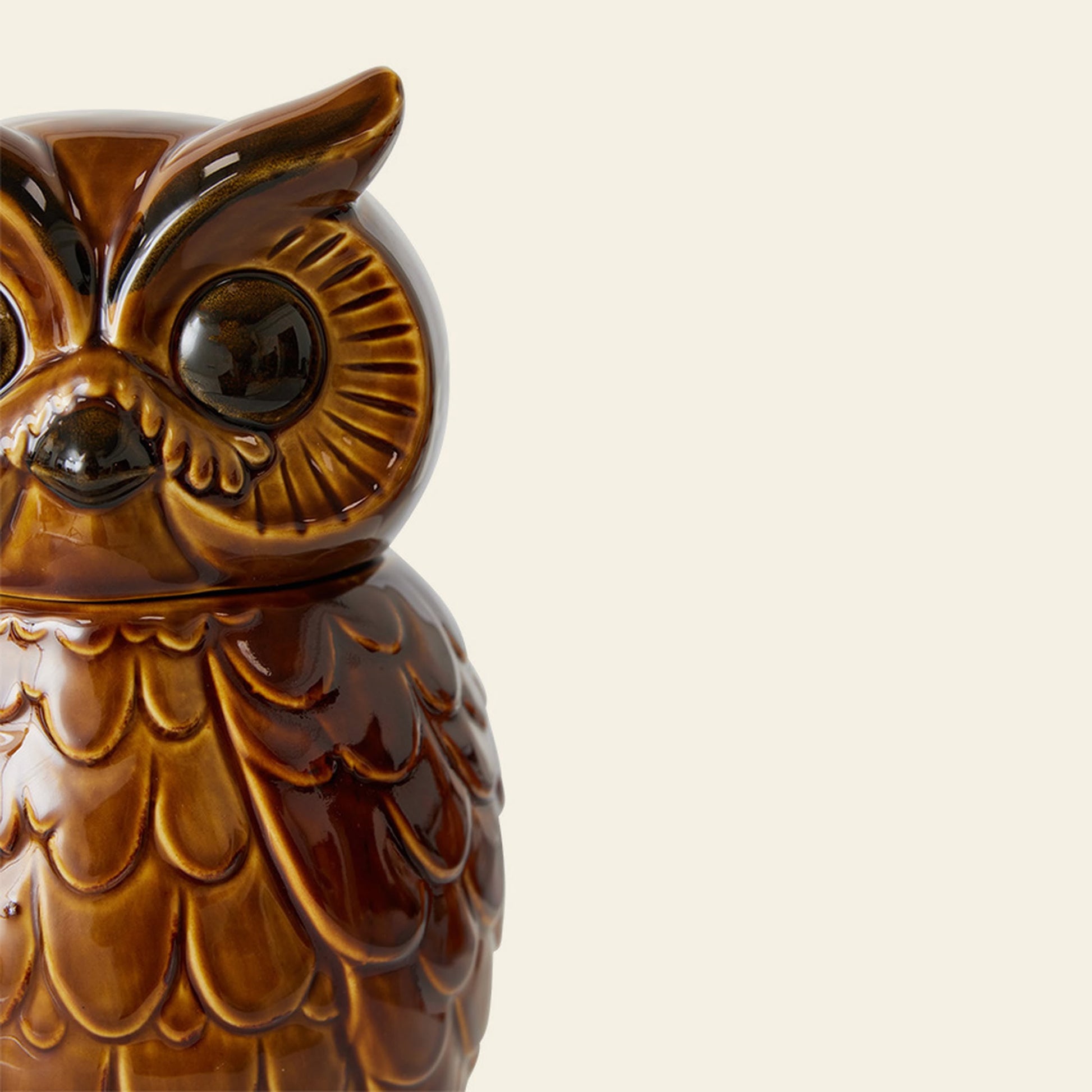 The HKLIVING Ceramic Owl Jar by HKLIVING features glossy brown ceramic, intricate feather details, and wide eyes—ideal for adding vintage charm to your decor against a plain light background.