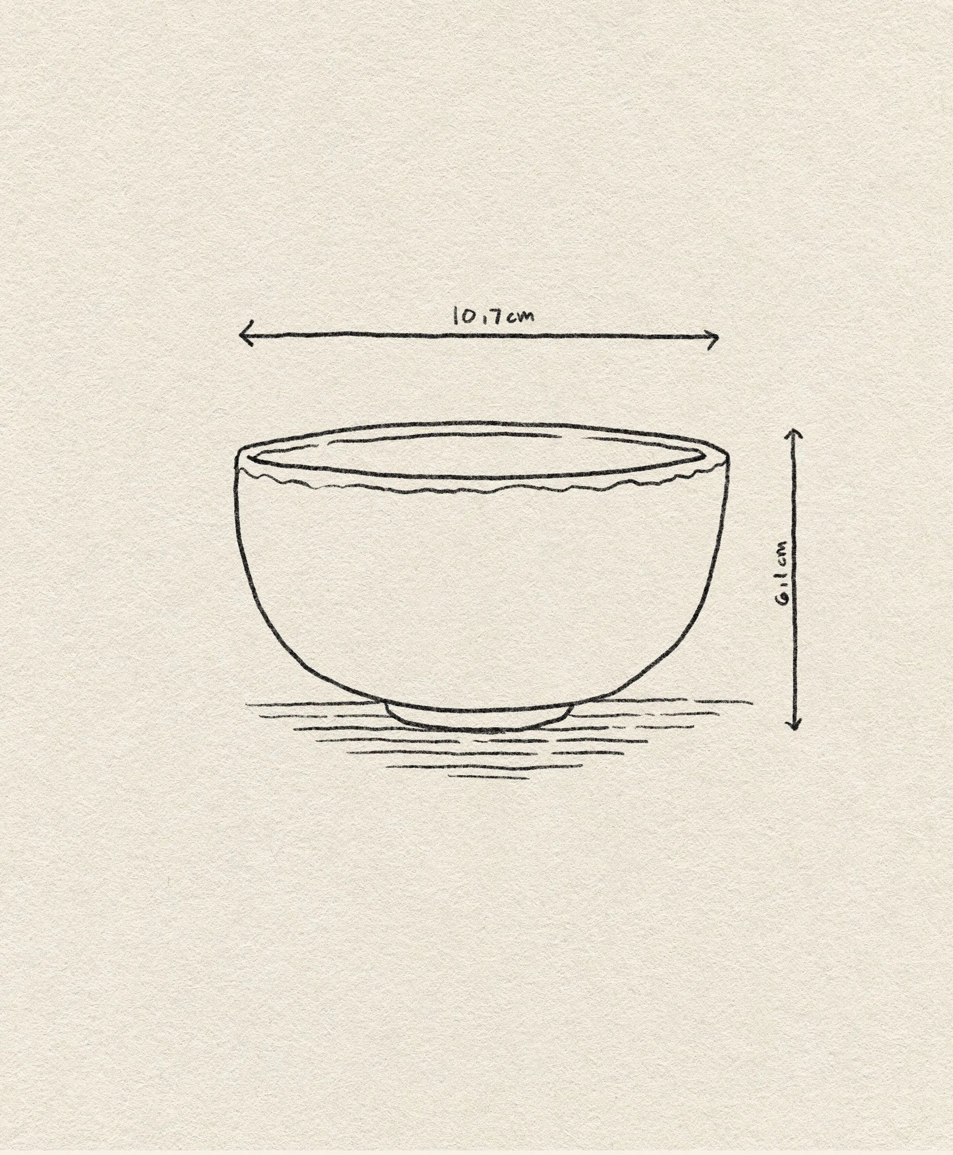 Line drawing of the HKLIVING Chef Ceramics: Bowl by HKLIVING, measuring 10.7 cm wide and 6.1 cm tall, with a slightly wavy rim, small base, and horizontal arrows showing its dimensions.