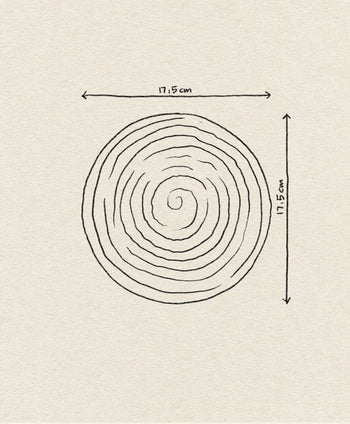 A hand-drawn spiral inside a 17.5 cm circle, labeled with diameter and height, on textured beige paper—echoing the HKLIVING Chef Ceramics: Flat Bowl by HKLIVING.