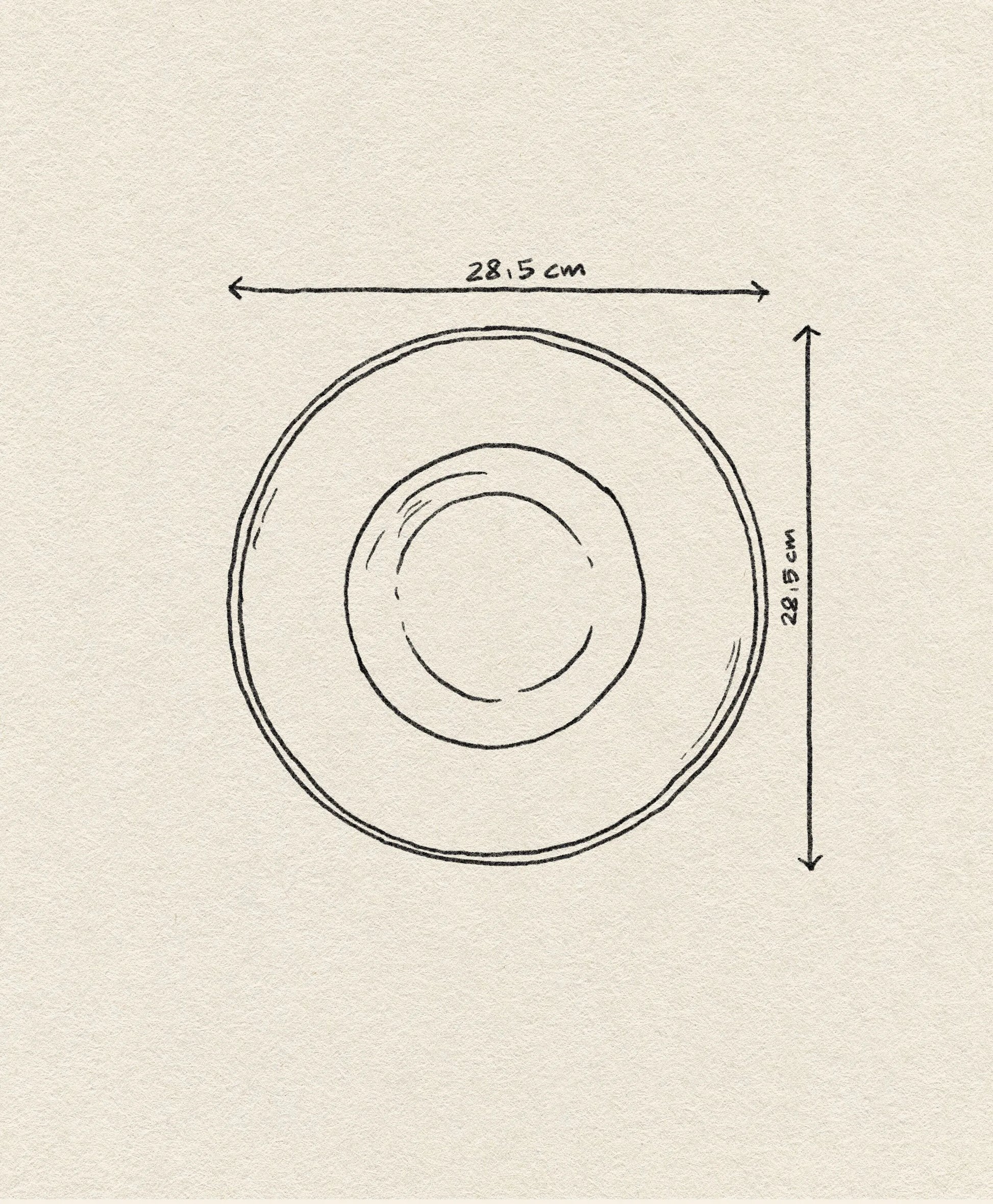 A minimalist line drawing shows the HKLIVING Chef Ceramics: Pasta Plate from above, with arrows indicating its 28.5 cm diameter on a light, textured paper background that reflects HKLIVING's handcrafted ceramic style.