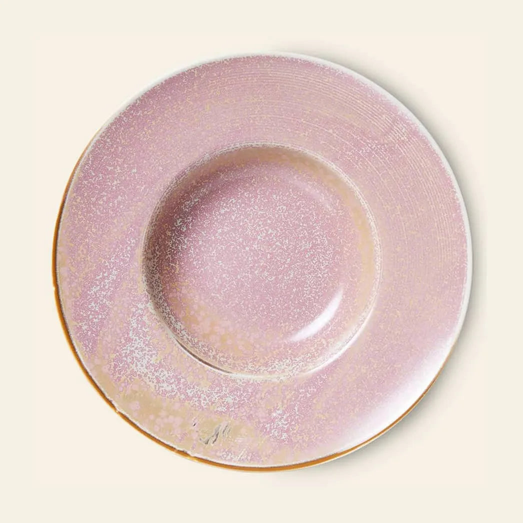 The HKLIVING Chef Ceramics: Pasta Plate is a round, pink handcrafted ceramic dish with a textured, speckled surface and wide rim—ideal for chef ceramics collections. Shown on a light beige background. Brand: HKLIVING.