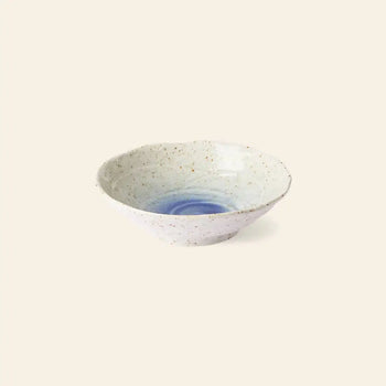 The HKLIVING Kyoto Ceramics Japanese Shallow Bowls, Set of 4, feature a speckled white exterior and glossy blue center, inspired by Japanese design and shown against a light beige background.