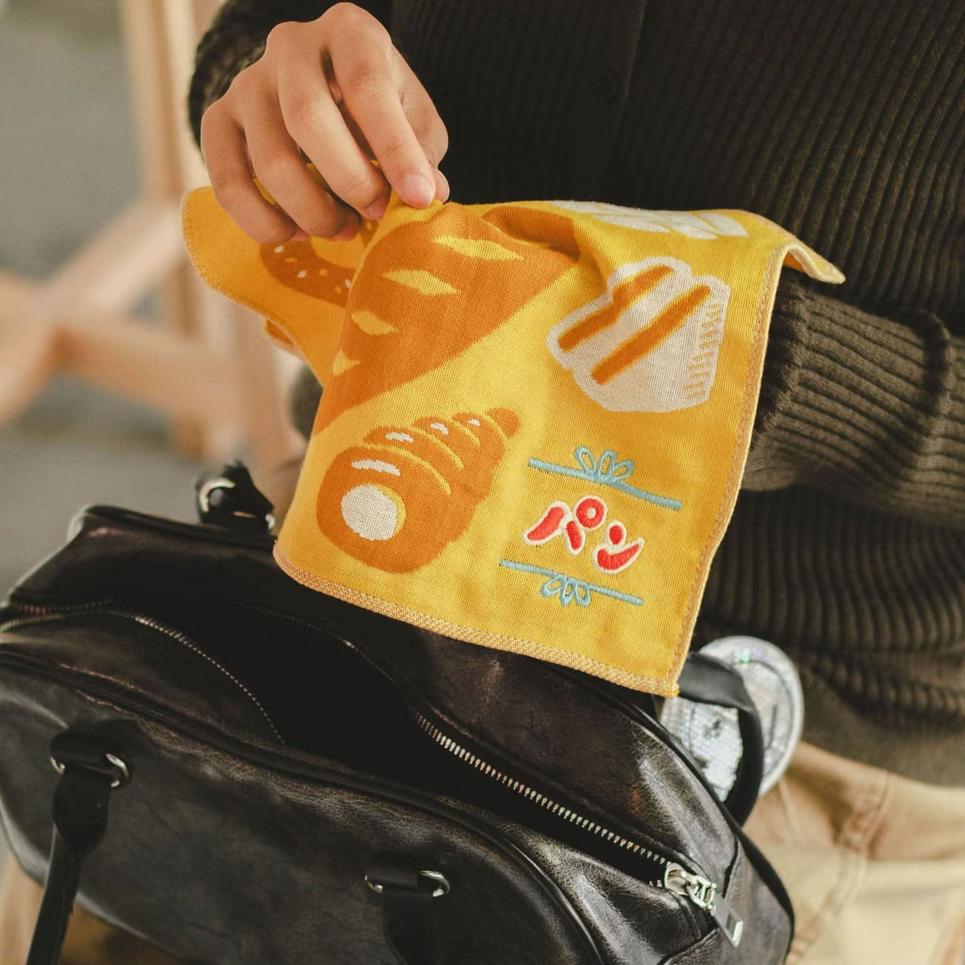 Hightide New Retro Gauze Handkerchief Bread