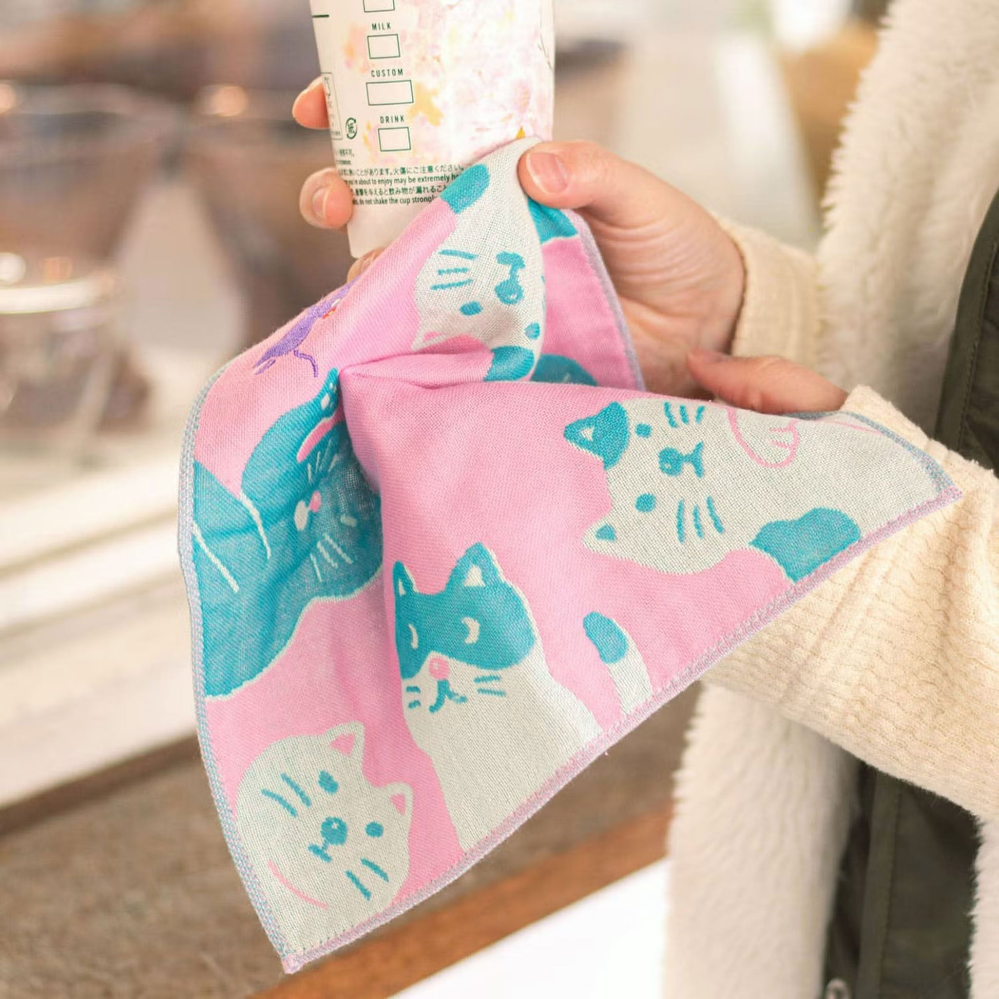 Hightide New Retro Gauze Handkerchief Cat