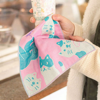 Hightide New Retro Gauze Handkerchief Cat