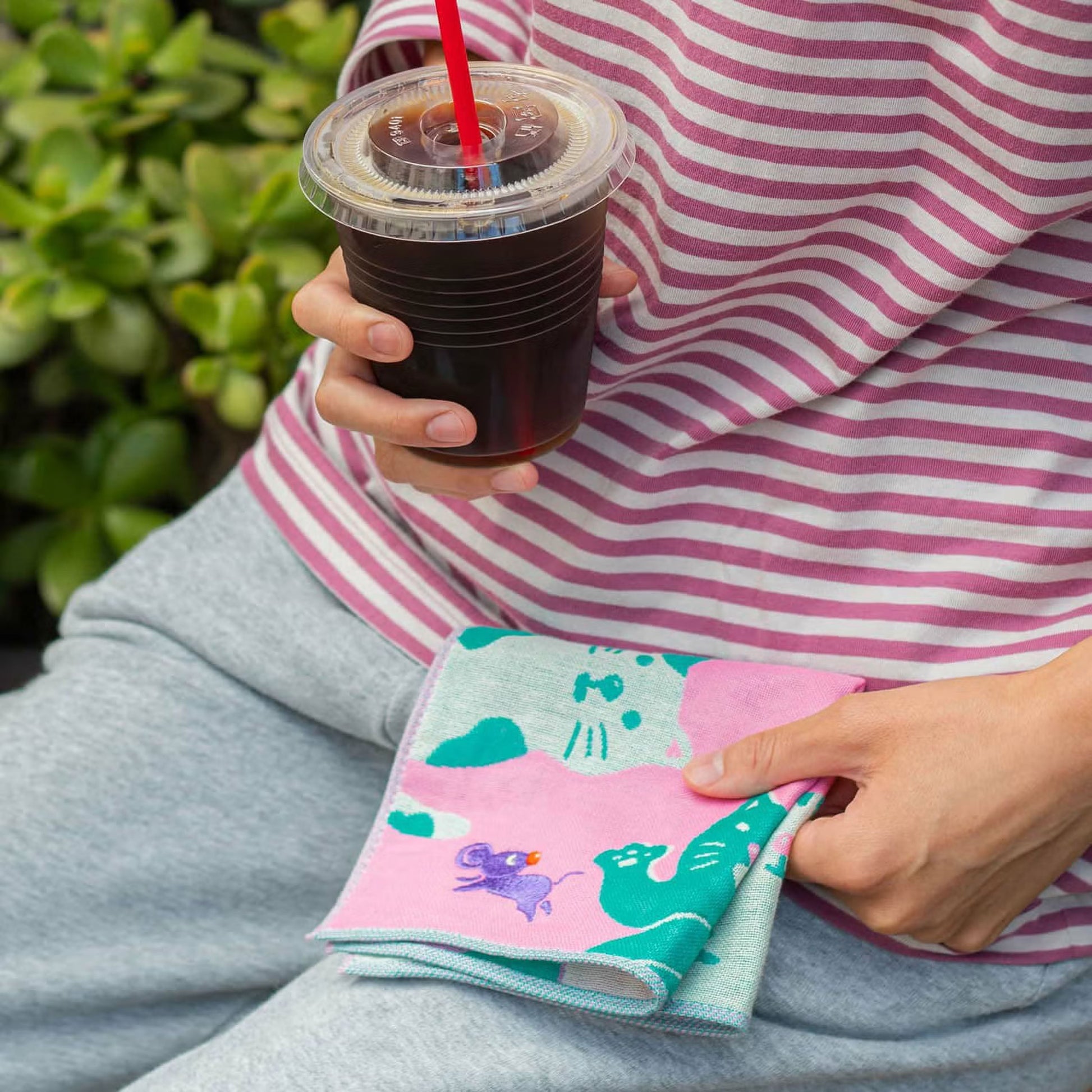 Hightide New Retro Gauze Handkerchief Cat