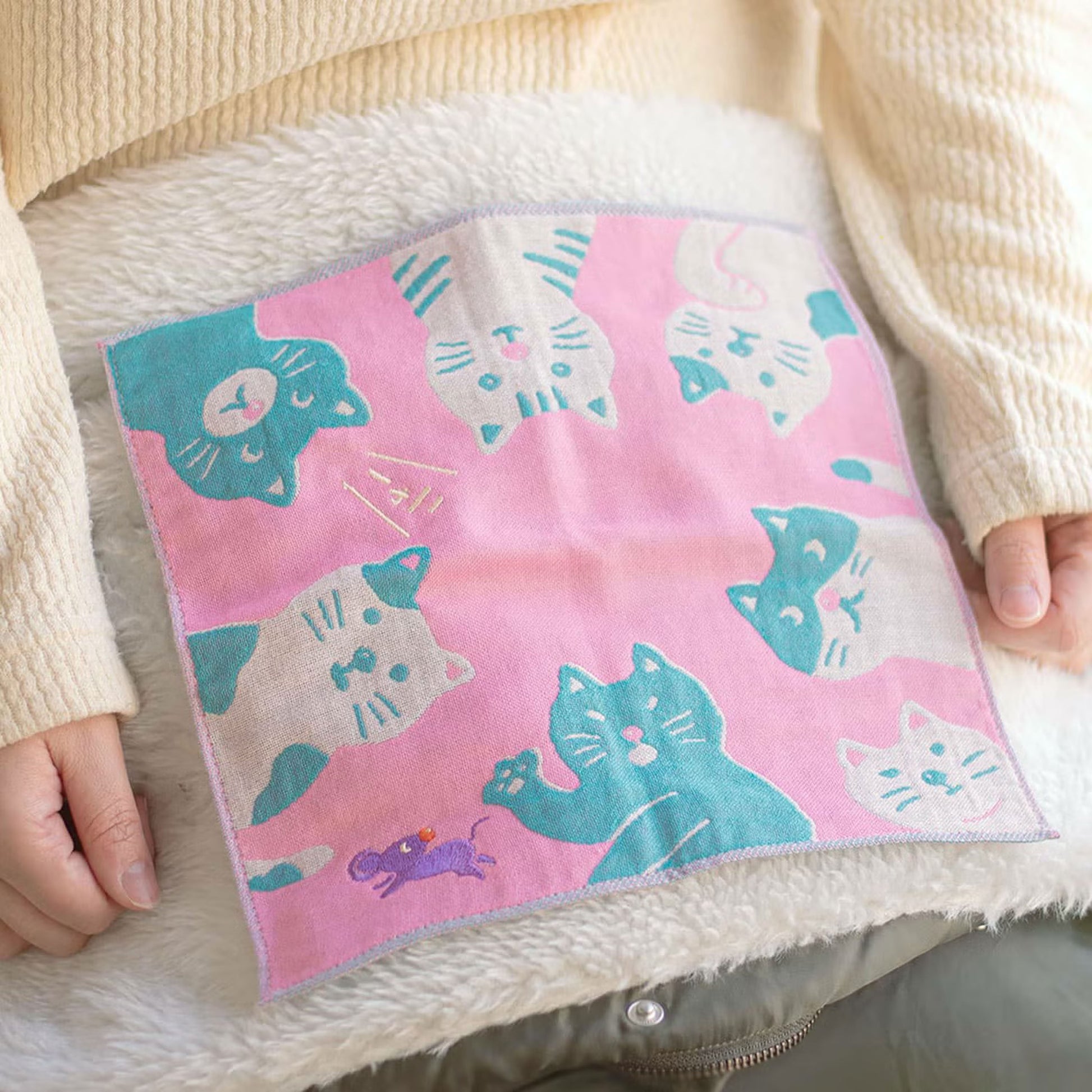 Hightide New Retro Gauze Handkerchief Cat