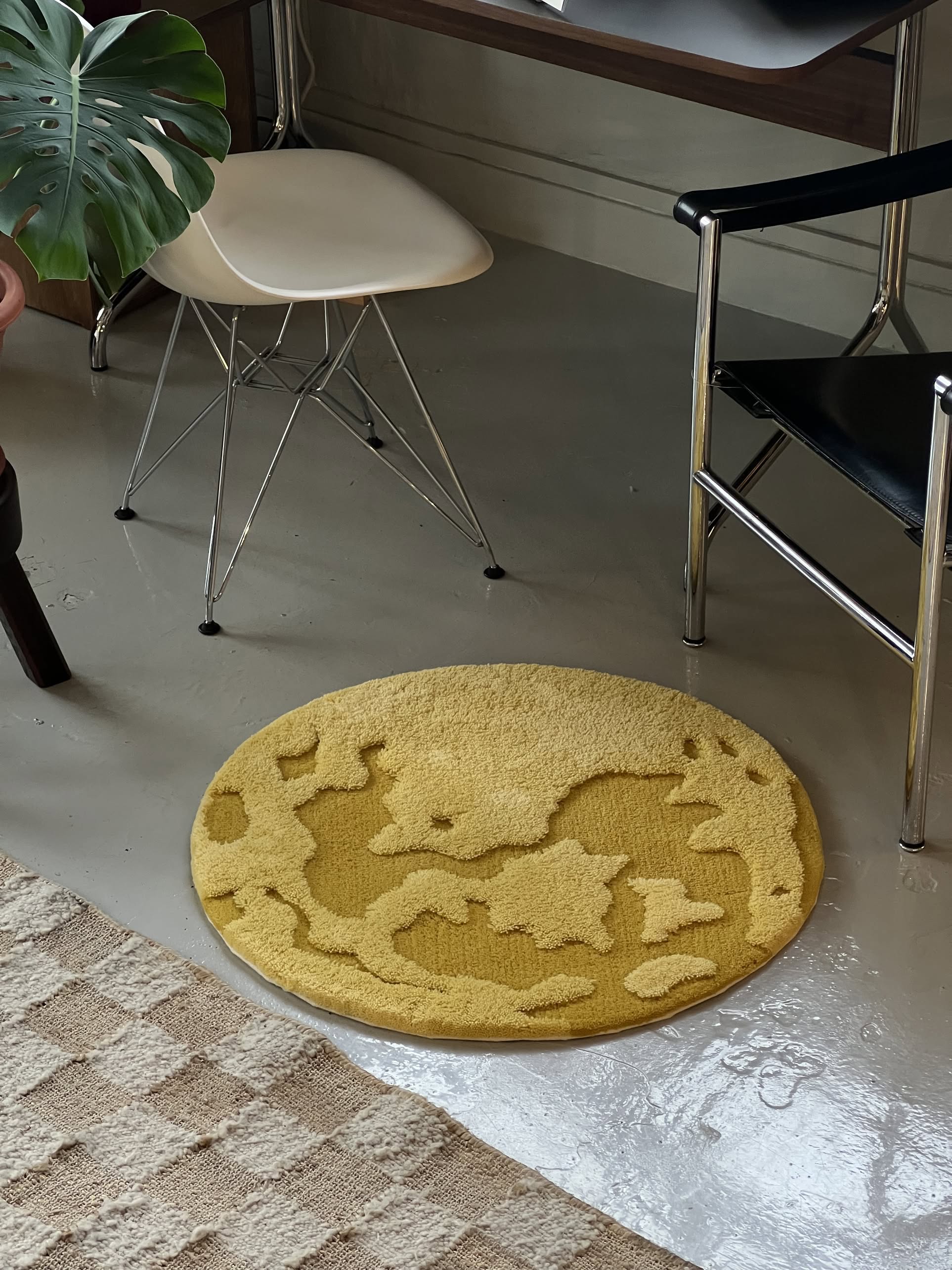 MIYOSHI RUG Alwayth x MIYOSHI RUG Mooon Rug