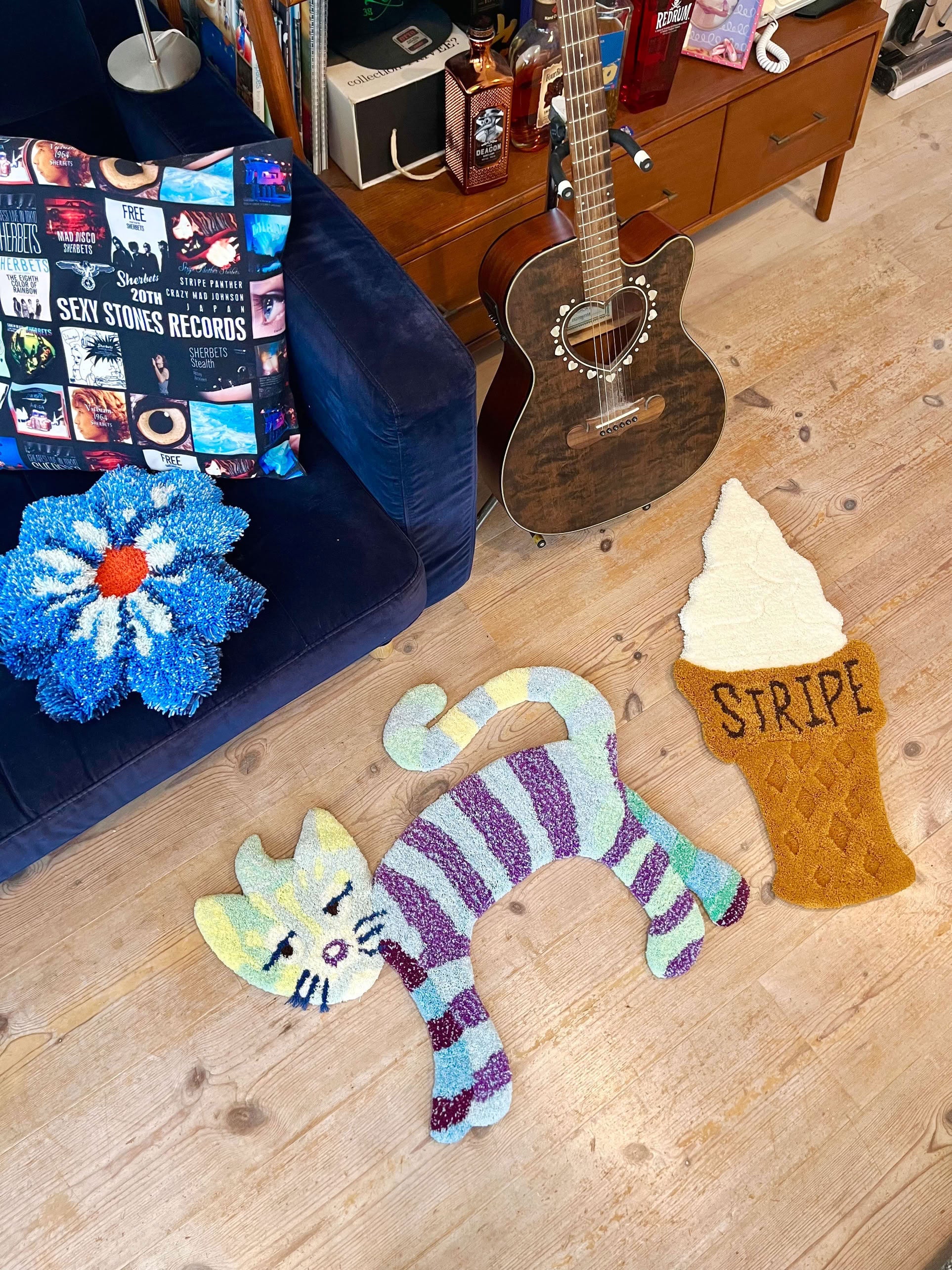 MIYOSHI RUG Kenichi Asai x MIYOSHI RUG Rainbow Cat Rug