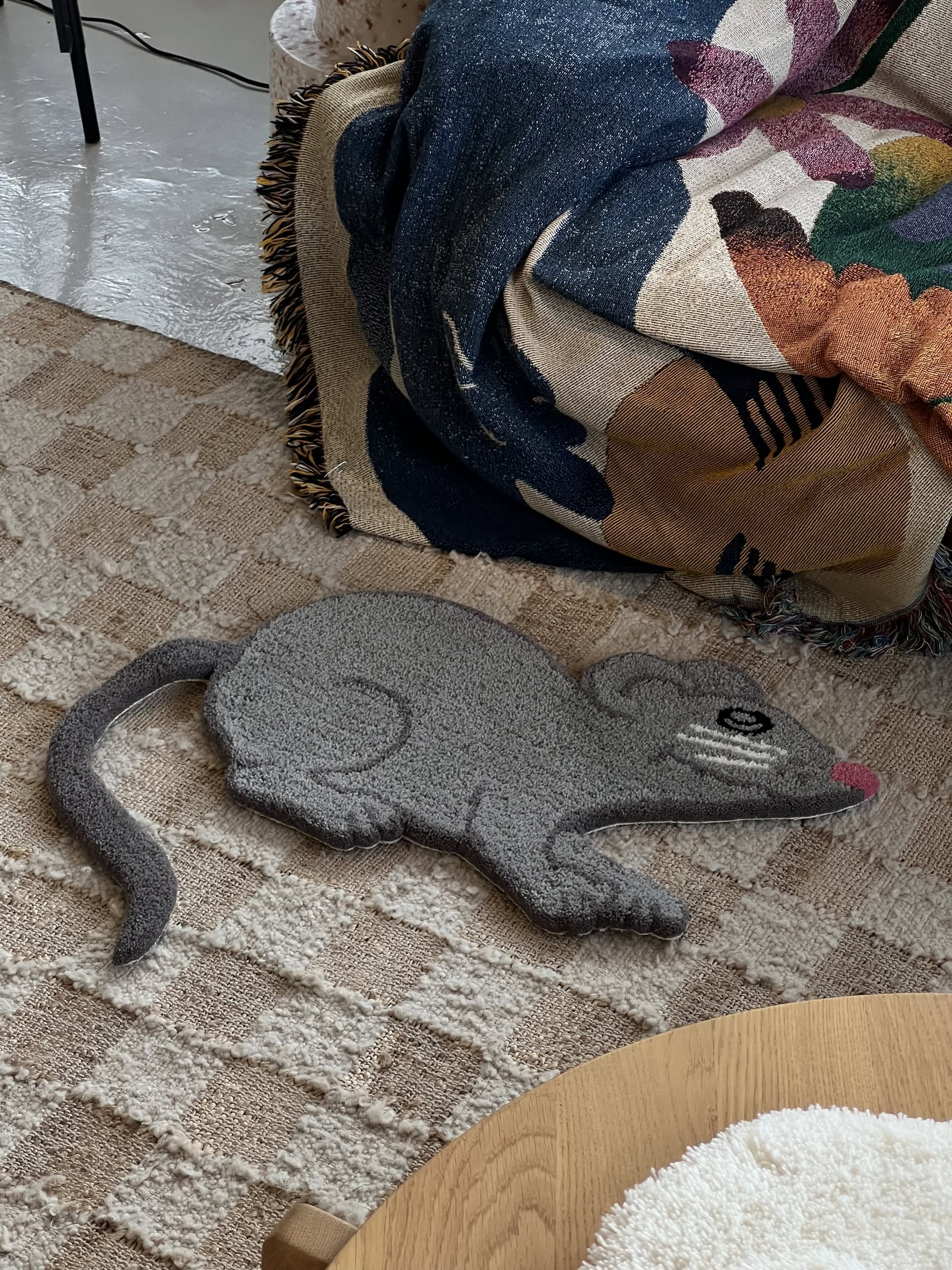 MIYOSHI RUG Shiomi Wada x MIYOSHI RUG Mouse Rug Grey