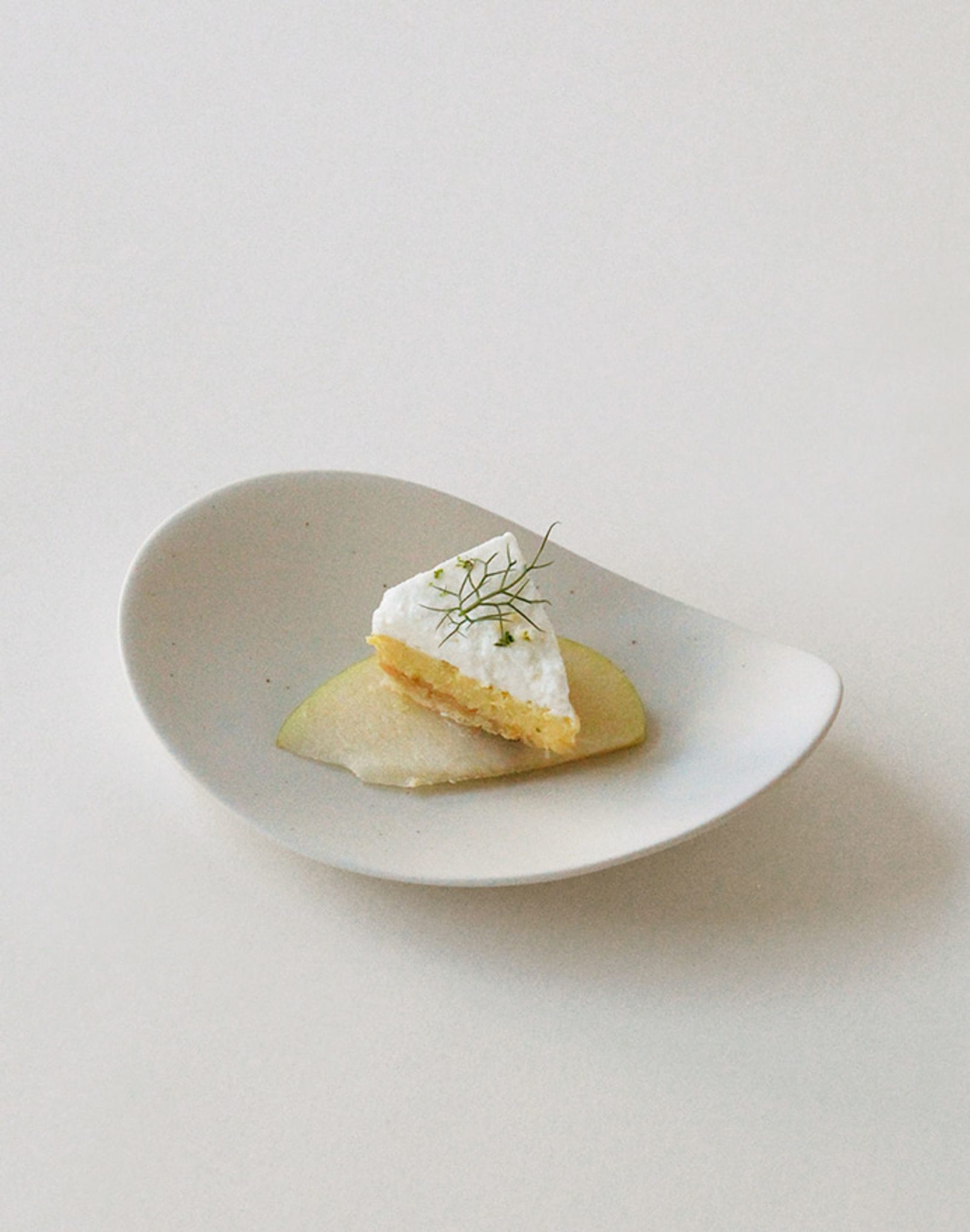 NR Ceramics HIN Pebble Plate S