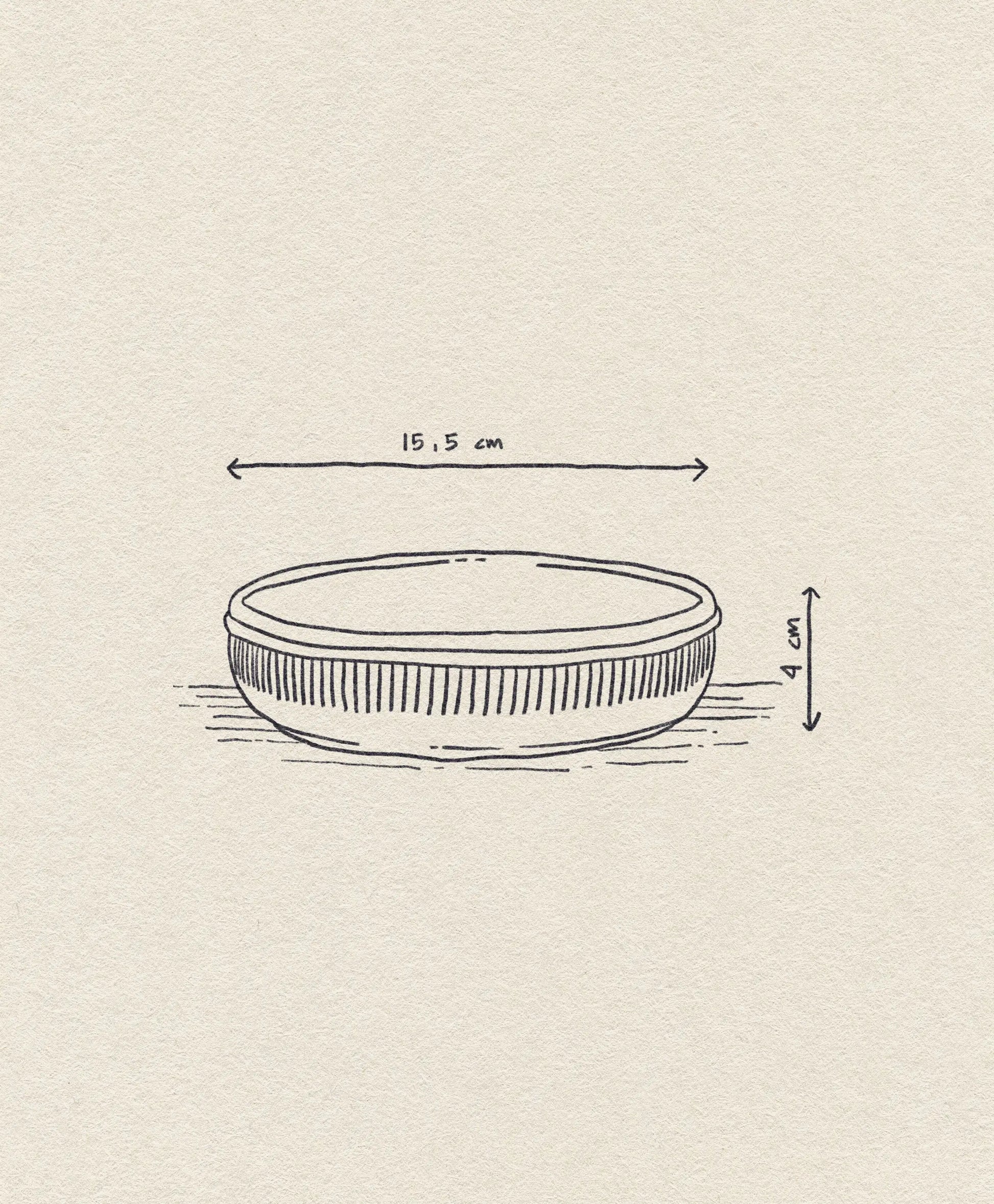 A hand-drawn illustration of the Normann Copenhagen Junto Dish (15.5cm), a versatile, shallow terracotta dish featuring vertical side lines and measurement arrows showing its 15.5 cm width and 4 cm height.