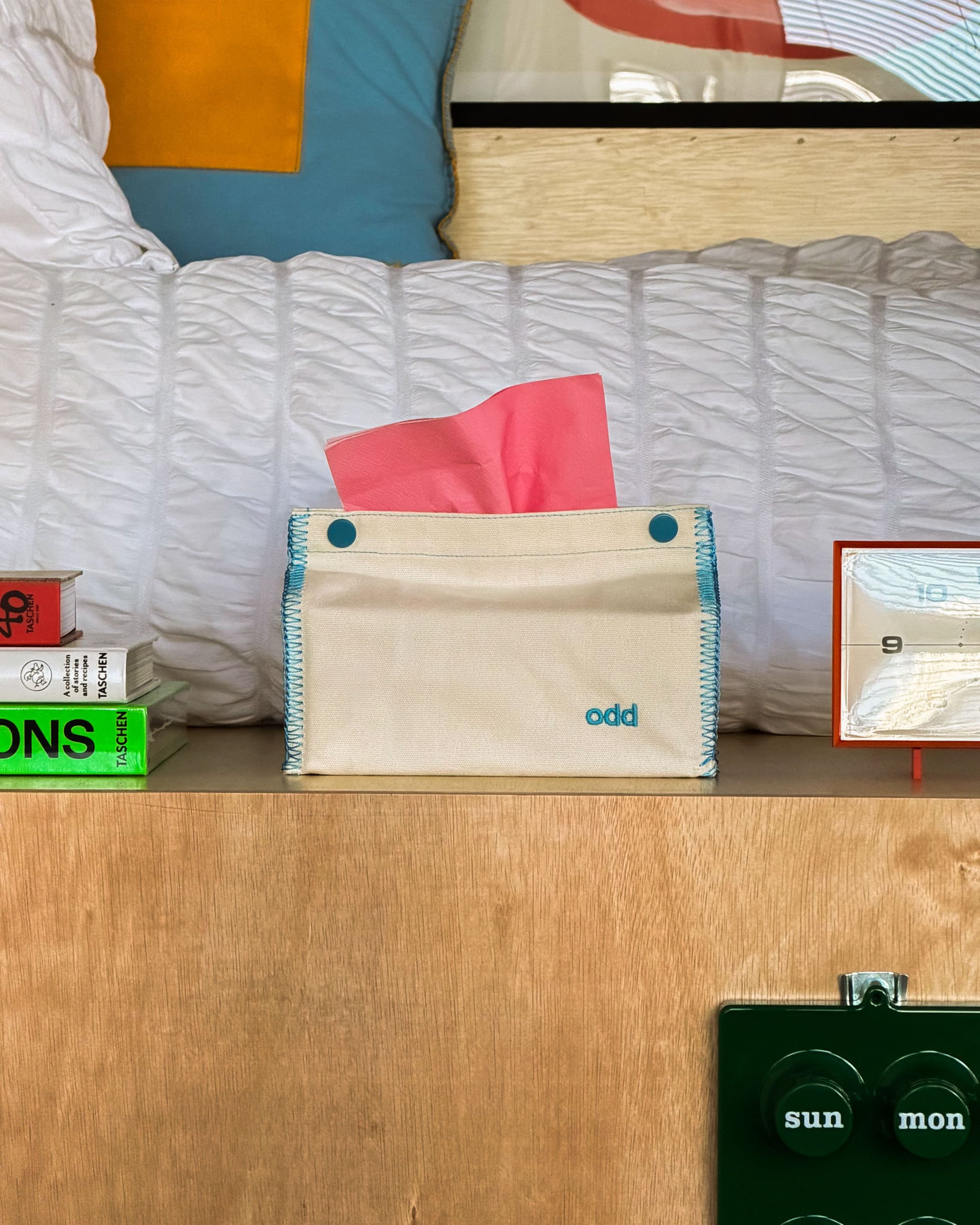 Ordinary Daily Design Tissue Case Cream/Blue Stitch