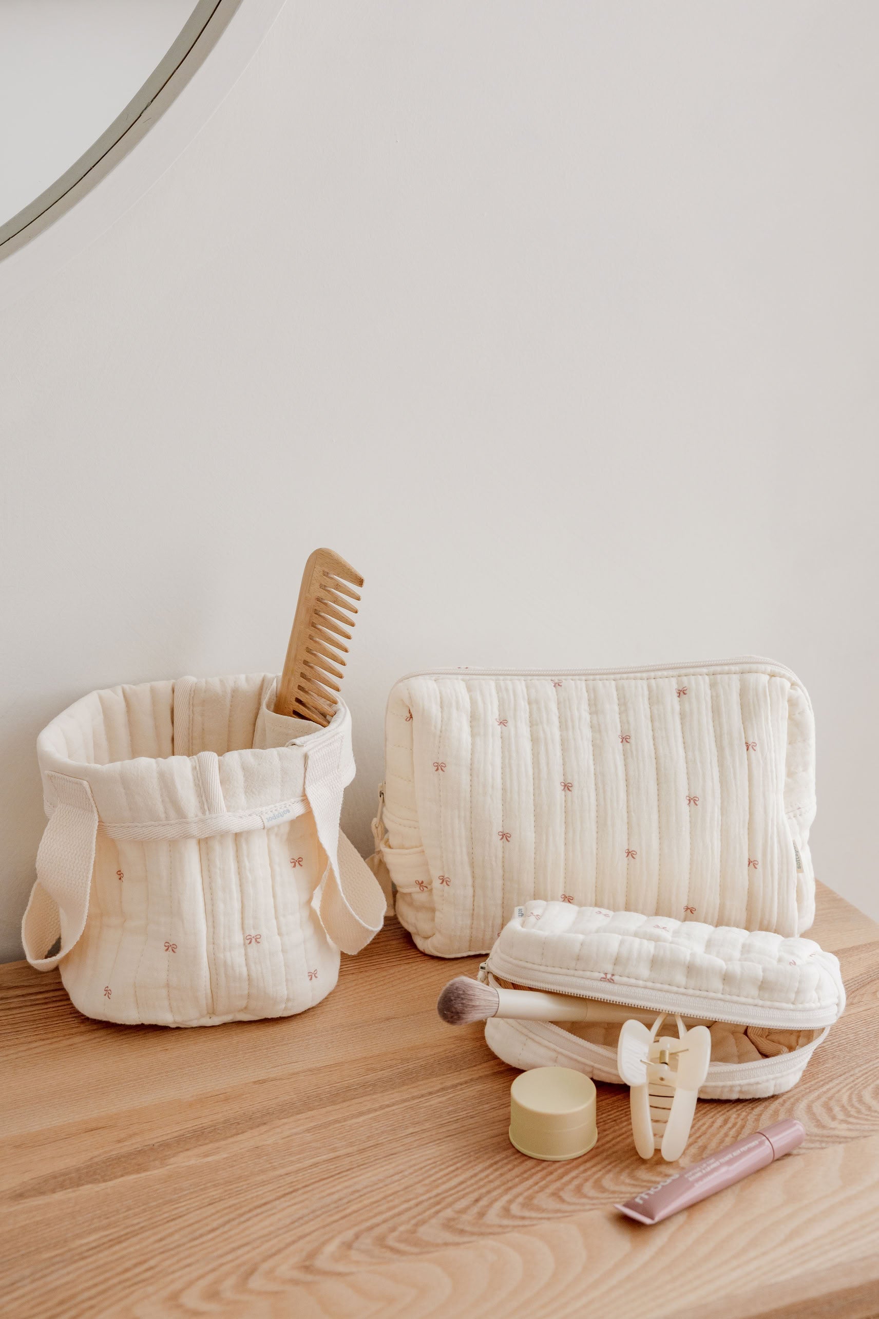 Soft Spot Soft Loaf Pouch Ribbon