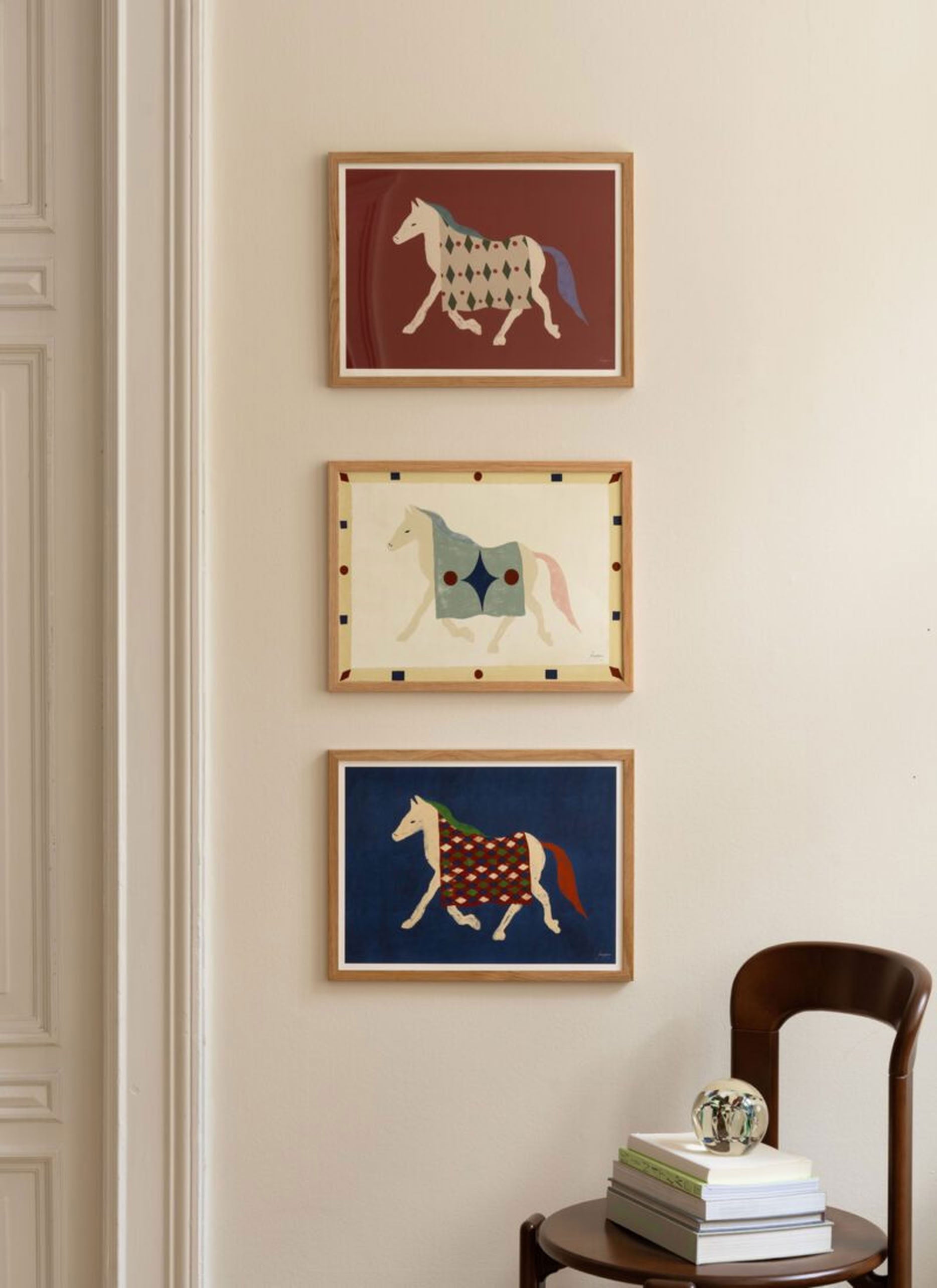 The Poster Club Lucrecia Rey Caro Horse Bordo (50x70) Poster