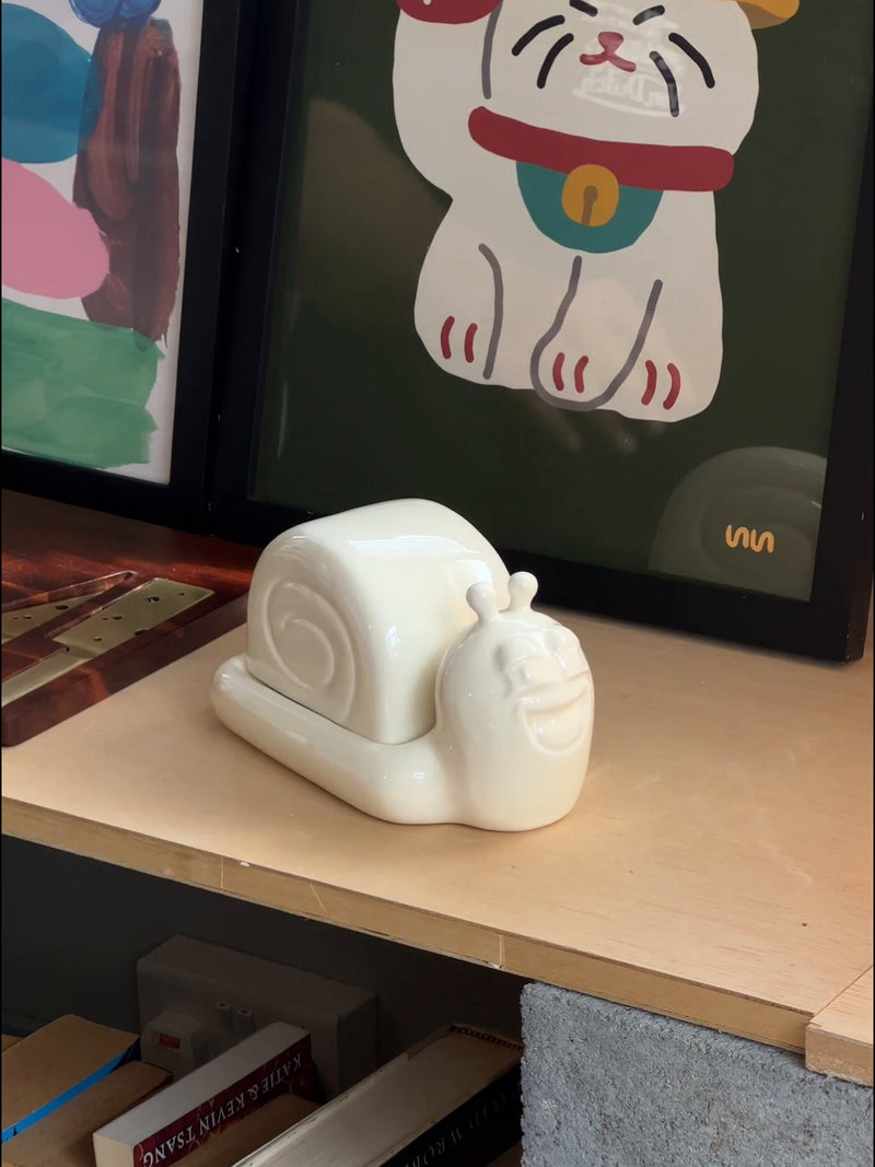 Third Drawer Down Hattie Stewart x 蜗牛黄油碟