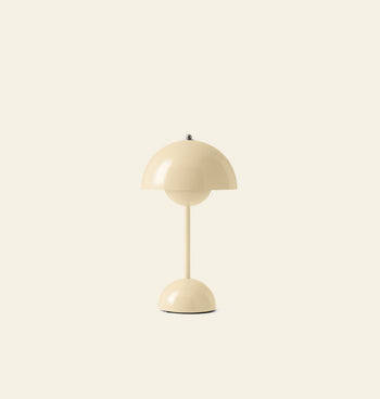 &Tradition Flowerpot VP9 Portable Table Lamp Ivory