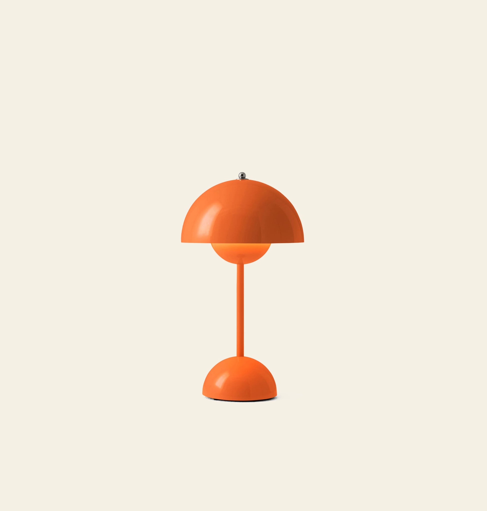 &Tradition Flowerpot VP9 Portable Table Lamp Zesty Orange