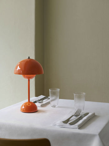 &Tradition Flowerpot VP9 Portable Table Lamp Zesty Orange