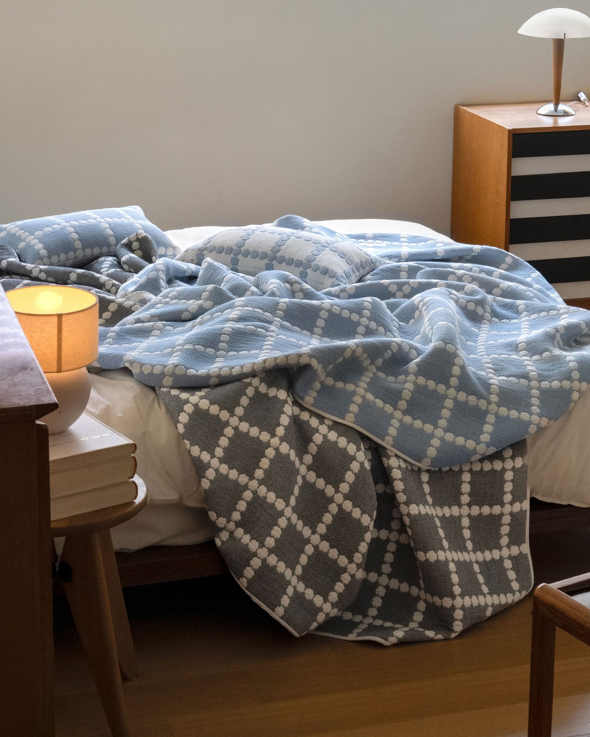 WARMGREY TAIL Blossom Check Cotton Modal Blanket Blue