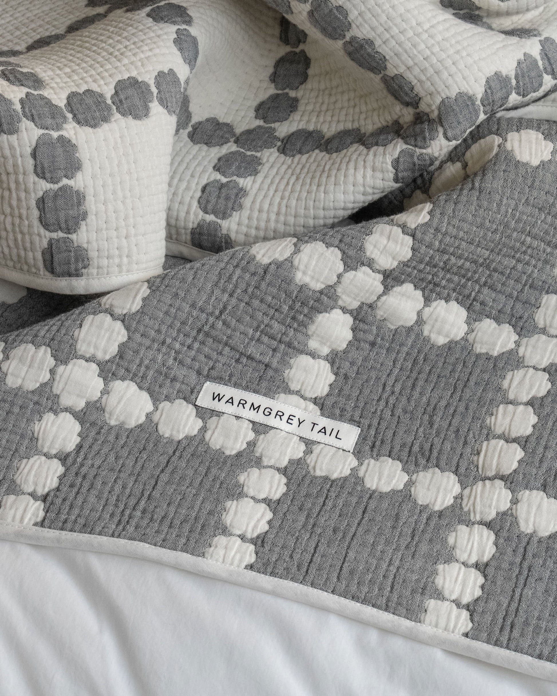 WARMGREY TAIL Blossom Check Cotton Modal Blanket Warmgrey
