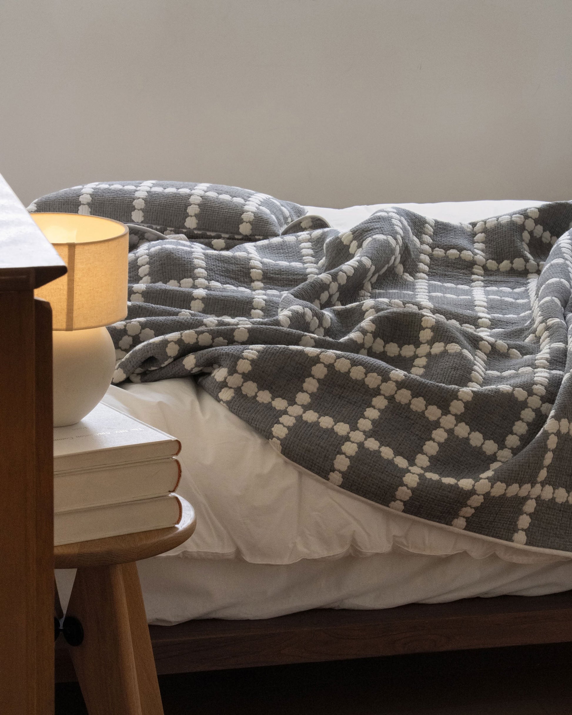 WARMGREY TAIL Blossom Check Cotton Modal Blanket Warmgrey