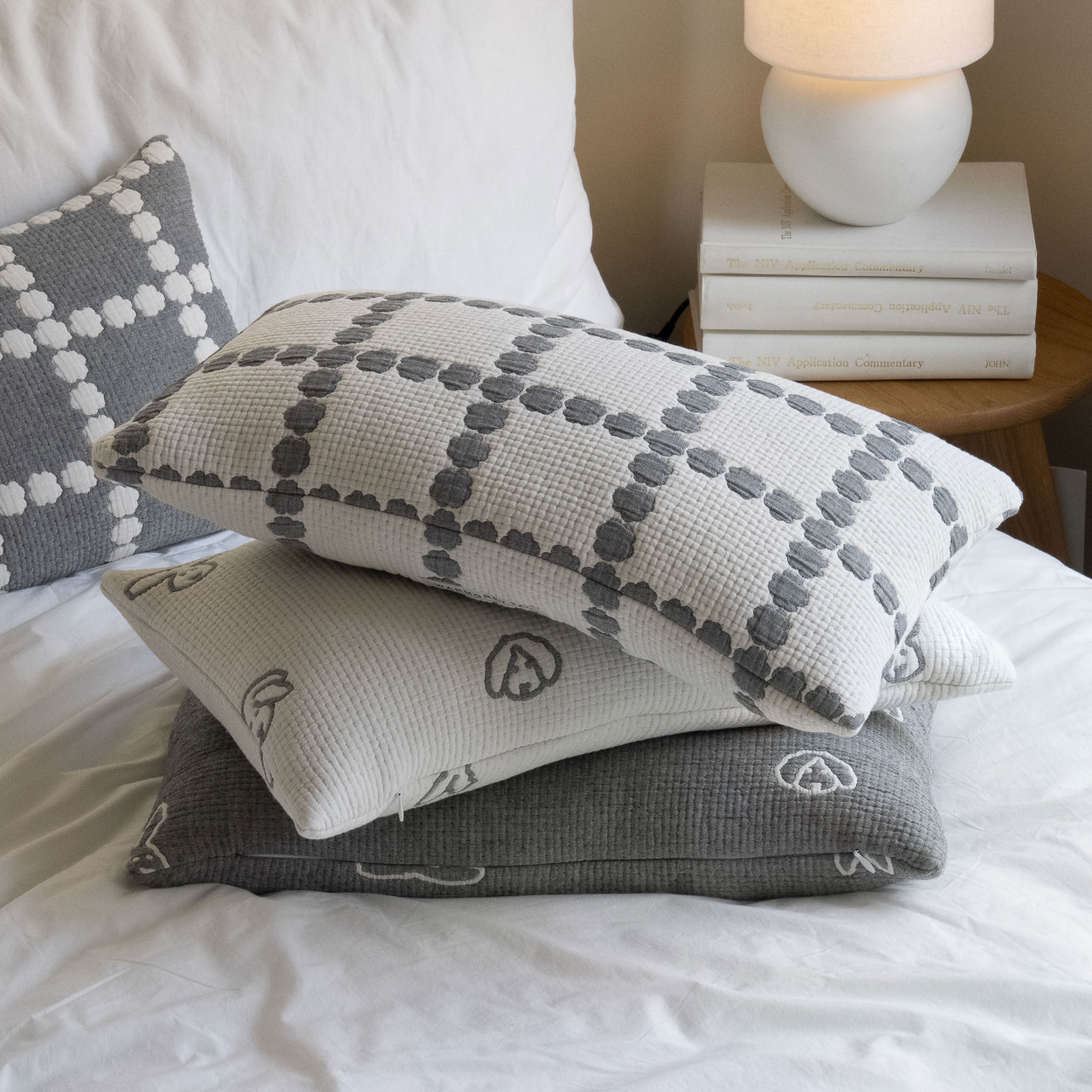 WARMGREY TAIL Blossom Check Cotton Modal Cushion & Pillow Case