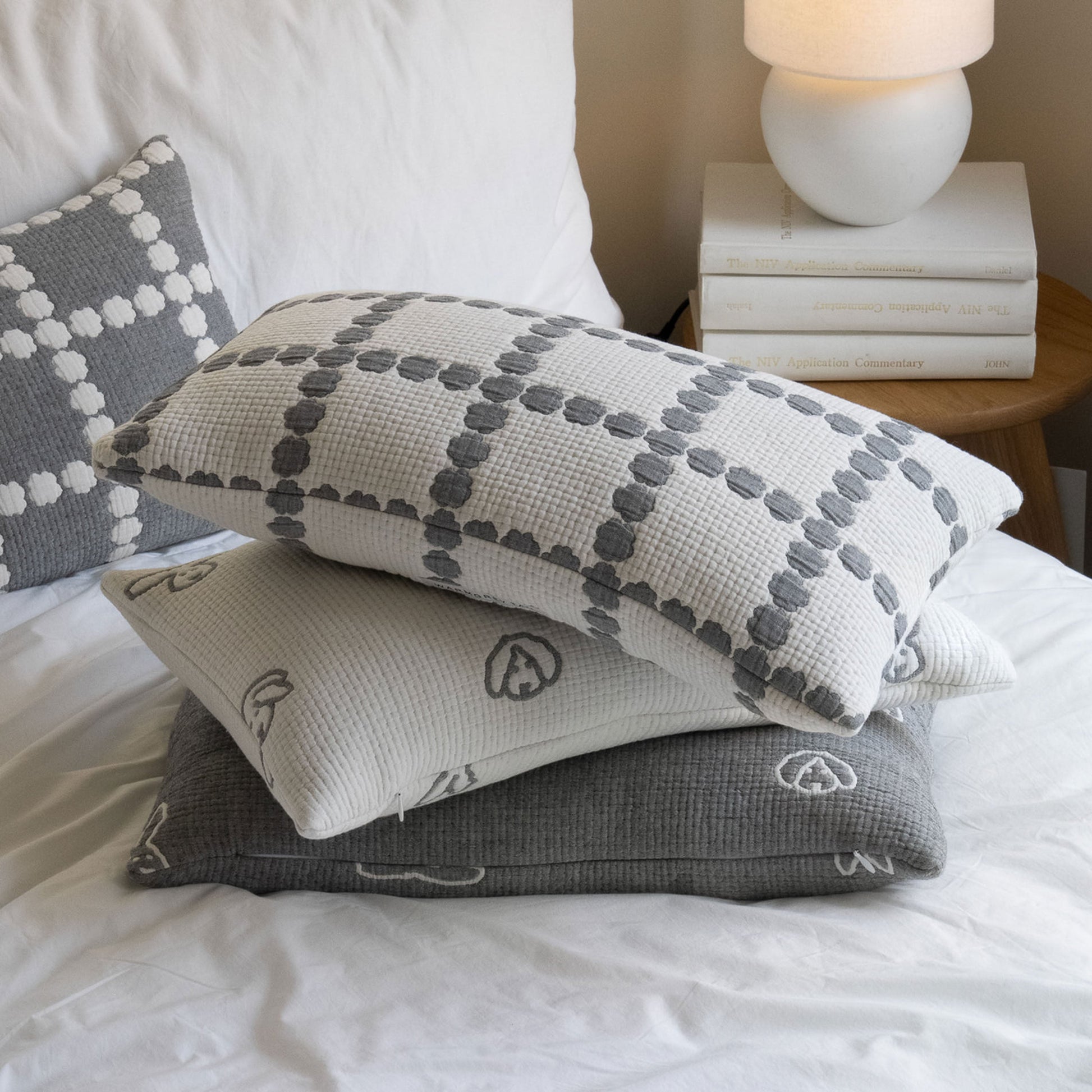 WARMGREY TAIL Blossom Check Cotton Modal Cushion & Pillow Case Warmgrey Base
