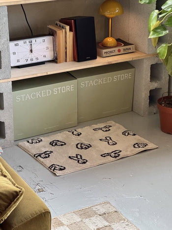 WARMGREY TAIL Bunny Bunny Doormat