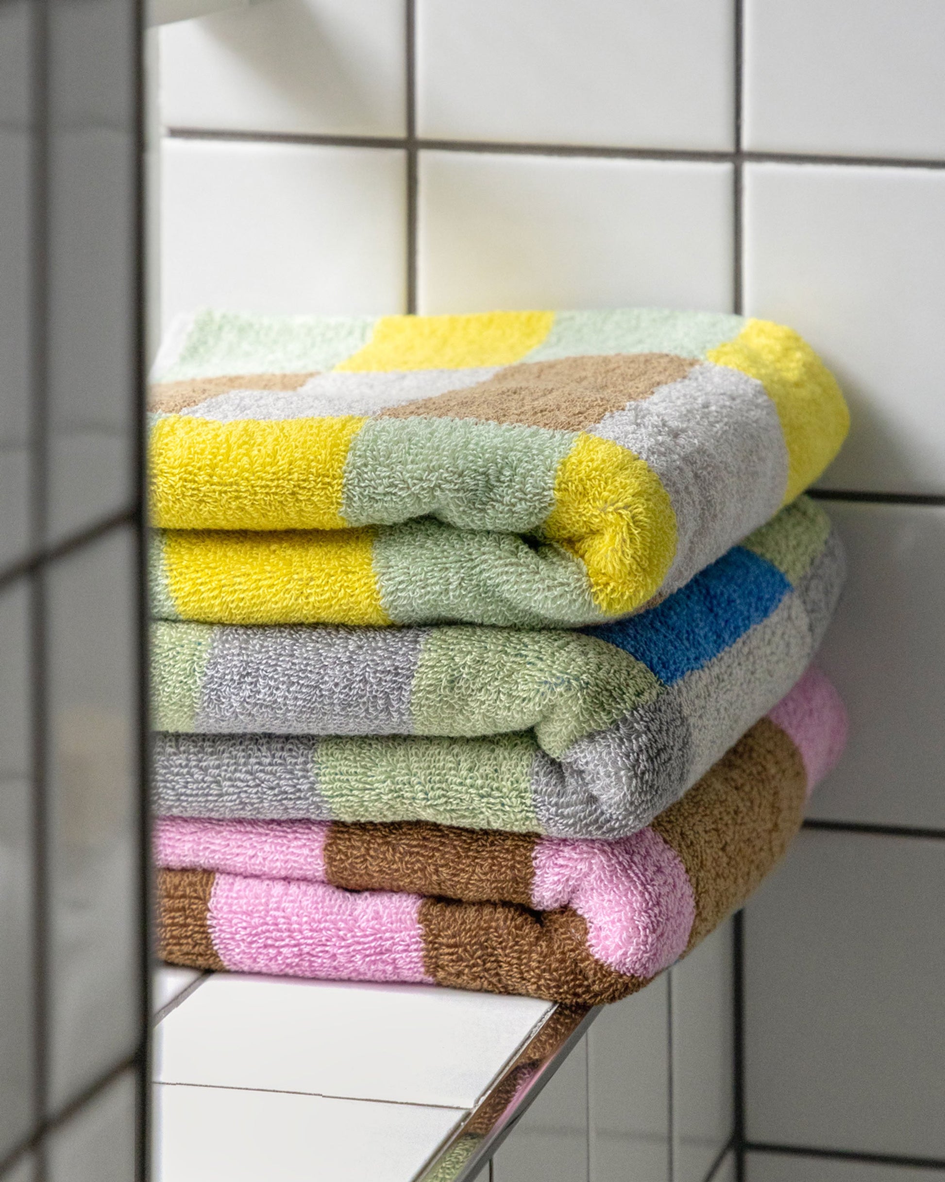 WARMGREY TAIL Check Face Towel Berry Choco