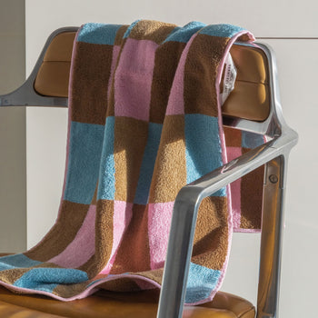WARMGREY TAIL Check Face Towel Berry Choco