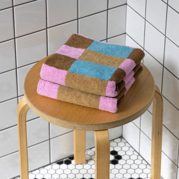 WARMGREY TAIL Check Face Towel Berry Choco