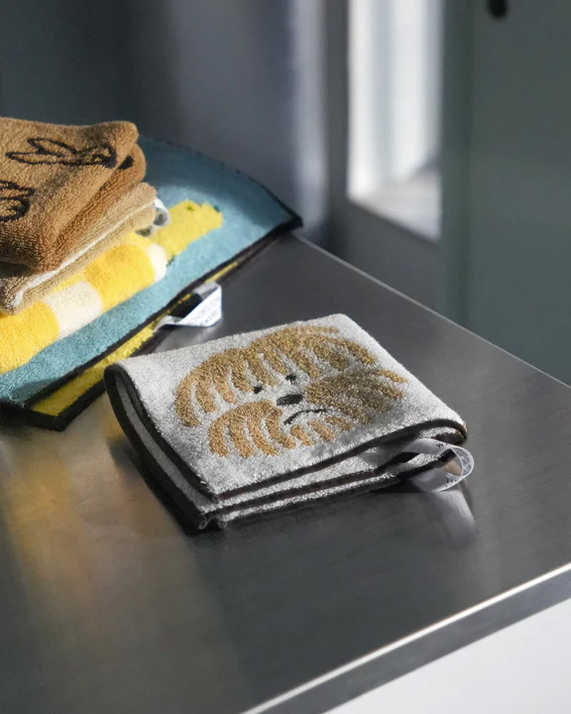 WARMGREY TAIL Fluffy Dog Hand Towel Beige