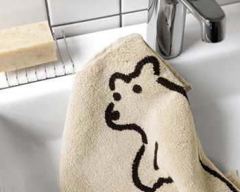 WARMGREY TAIL Huggy Bear Hand Towel Cream