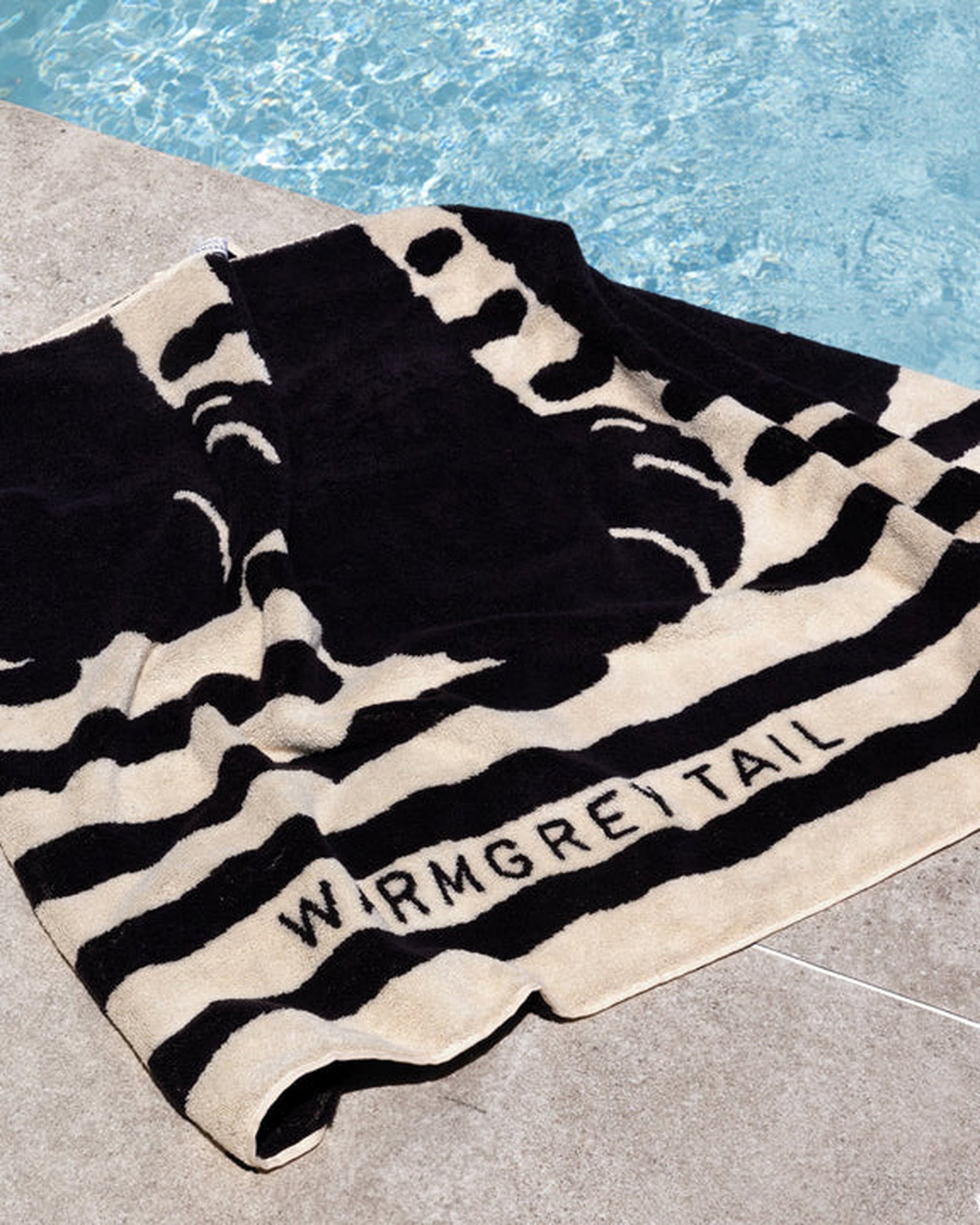WARMGREY TAIL Paw Big Towel