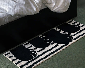 WARMGREY TAIL Paw Rug (140x45)