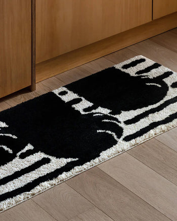 WARMGREY TAIL Paw Rug (140x45)